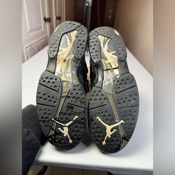 Size 12 - Air Jordan 8 Retro 2015 Chrome Black Grey Suede (305381-003) - Picture 15 of 16